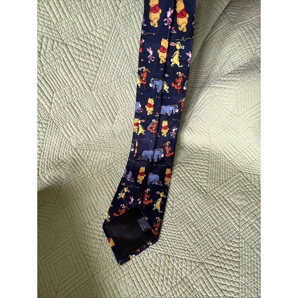 Winnie the Pooh - Men's ((Unisex tie) Tigger Eeyore Piglet